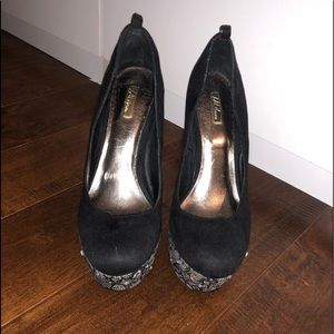 Black/lace Crystal wedges